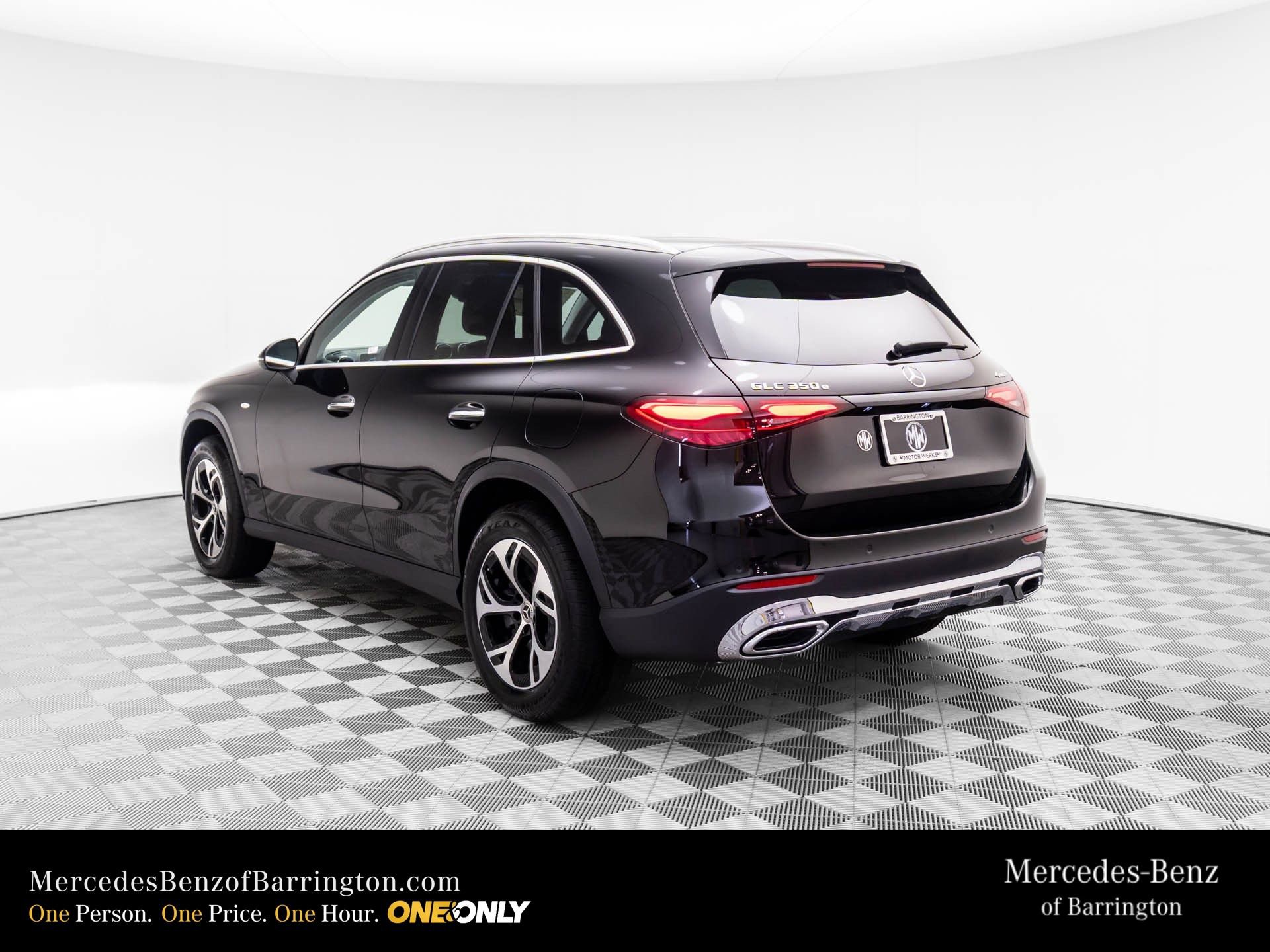 New 2025 Mercedes-Benz GLC 350e 4MATIC video 3