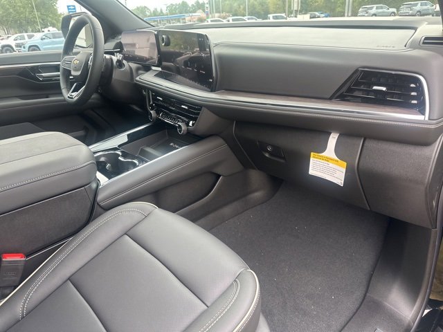 New 2026 Chevrolet Suburban Premier image 30