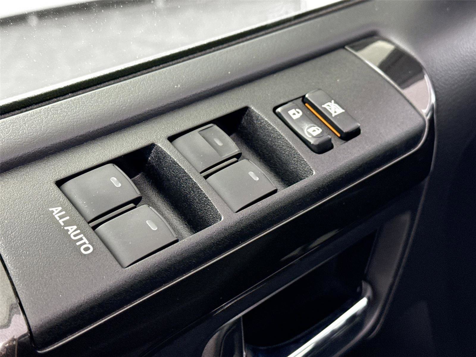 Certified 2024 Toyota 4Runner TRD Off-Road Premium image 29