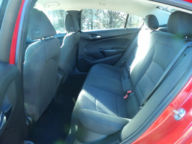 Used 2018 Chevrolet Cruze LS FWD image 11
