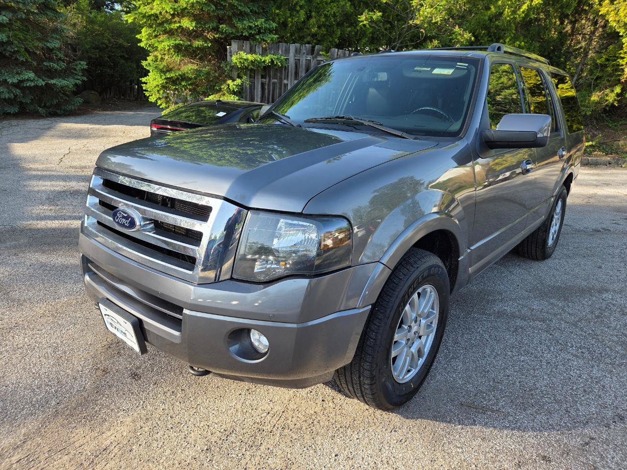 Used 2014 Ford Expedition Limited AWD/4WD image 2
