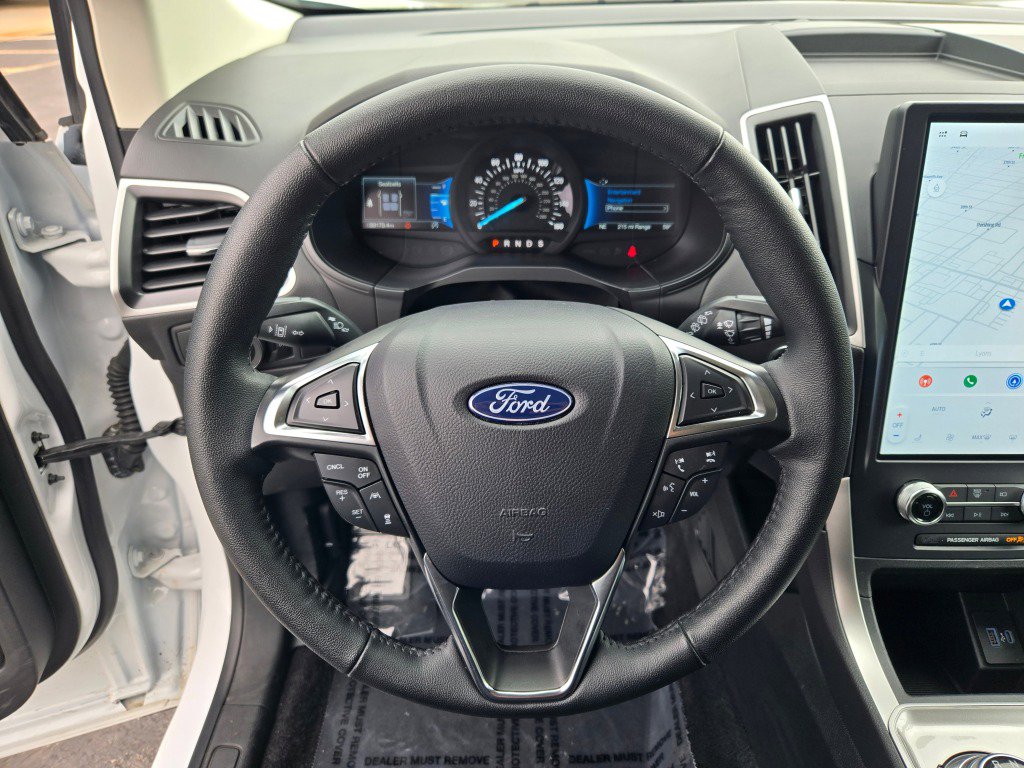 Used 2024 Ford Edge SEL image 32
