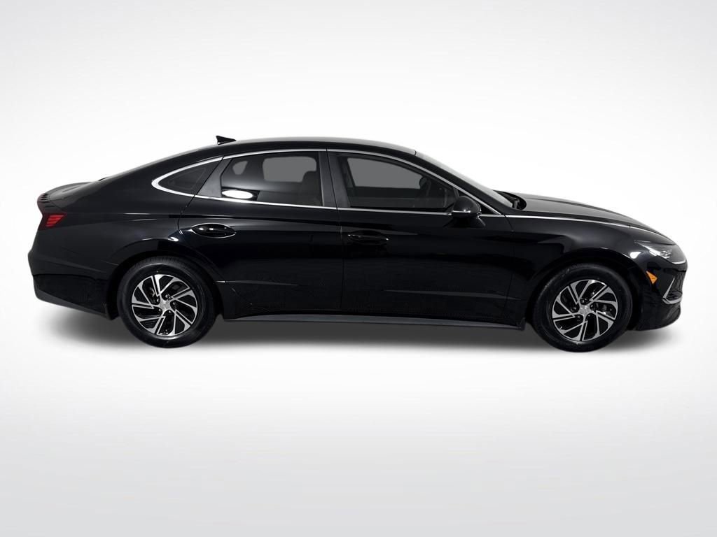 Used 2023 Hyundai Sonata Blue image 2