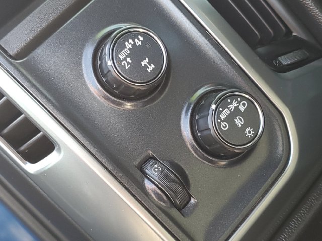 Used 2017 Chevrolet Silverado 1500 LT w/ All Star Edition AWD/4WD image 11