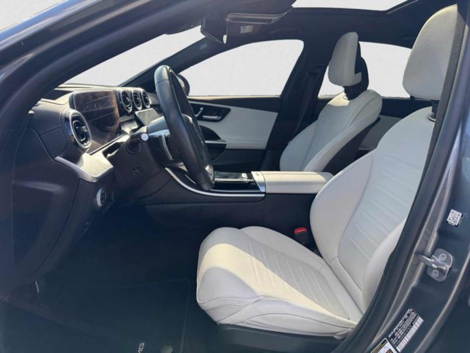 Used 2024 Mercedes-Benz C 300 4MATIC Sedan image 10