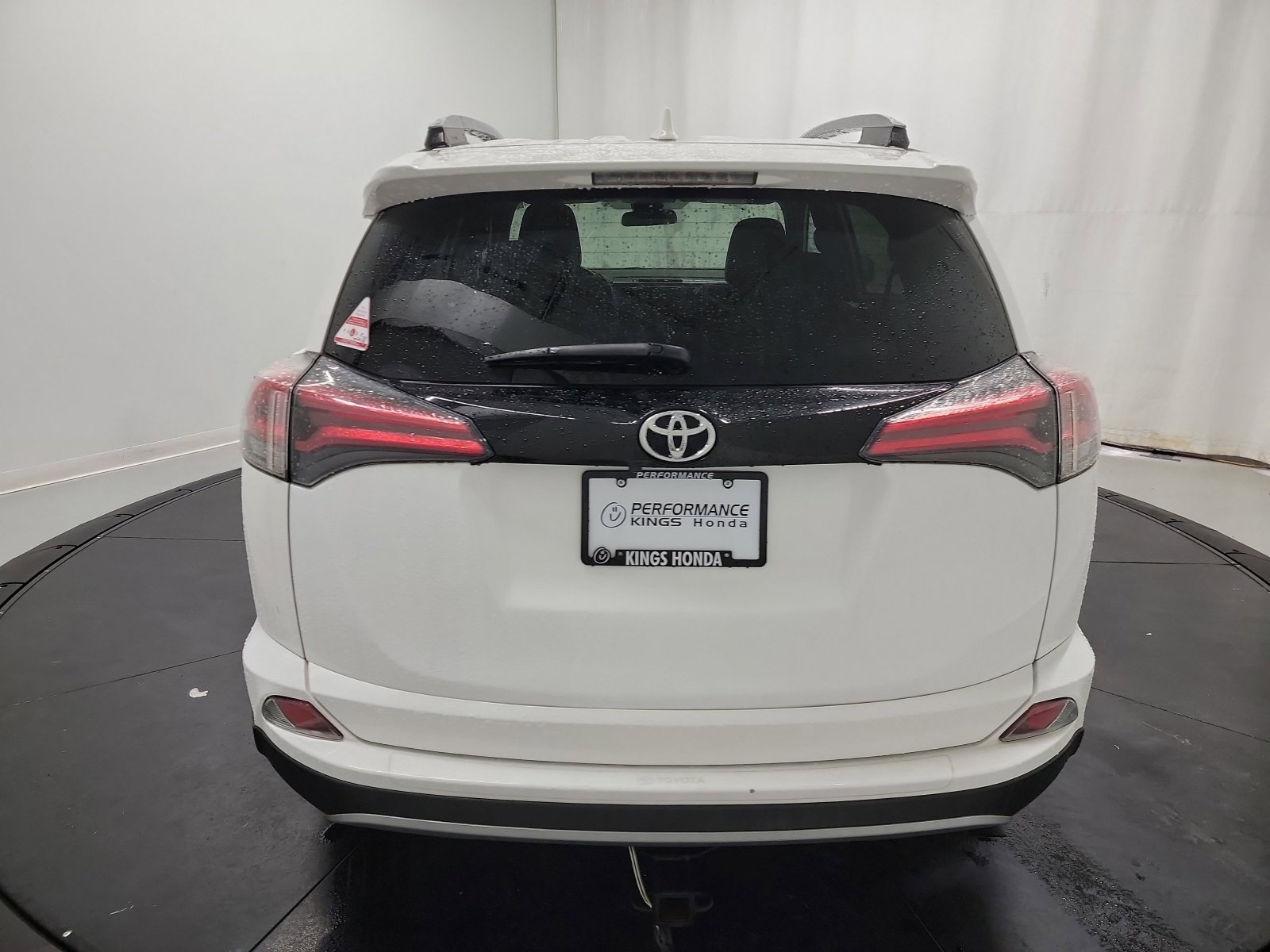 Used 2017 Toyota RAV4 SE image 8