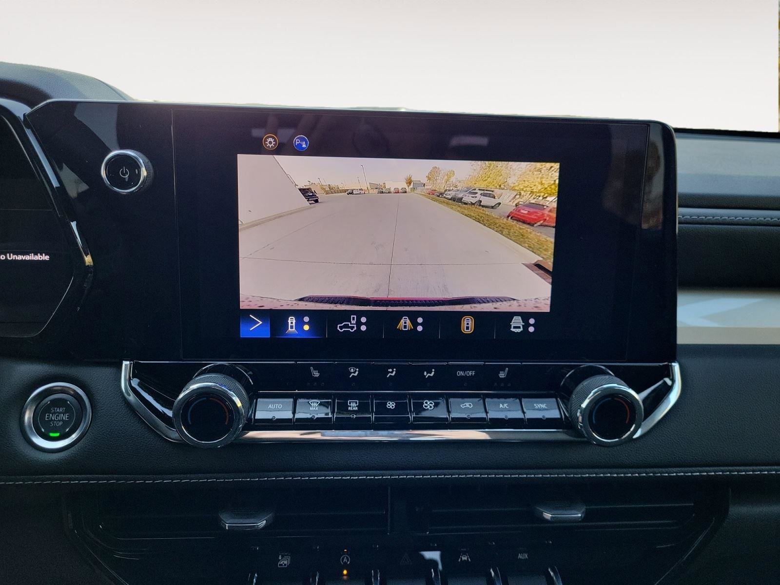 Used 2024 Chevrolet Colorado LT w/ LT Convenience Package II image 14