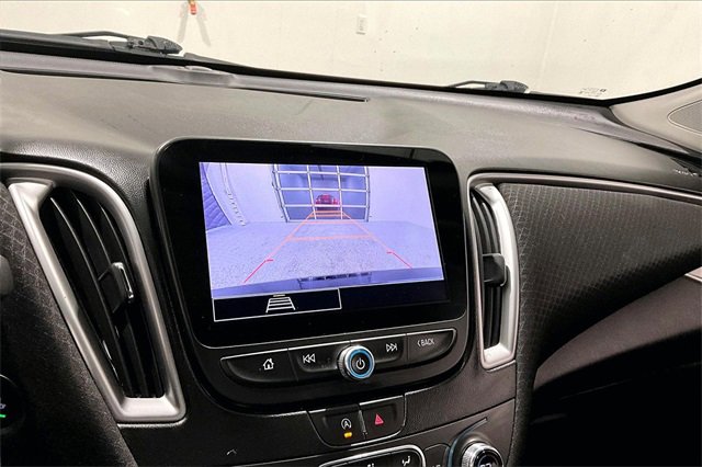 Used 2023 Chevrolet Malibu LT image 14