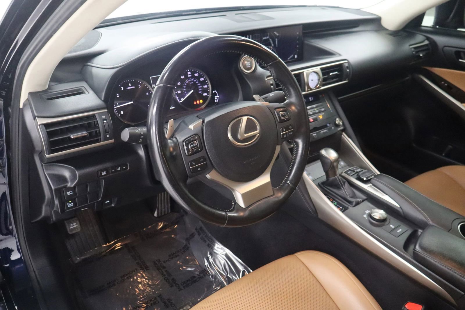 Used 2018 Lexus IS 300 AWD w/ Comfort Package image 12