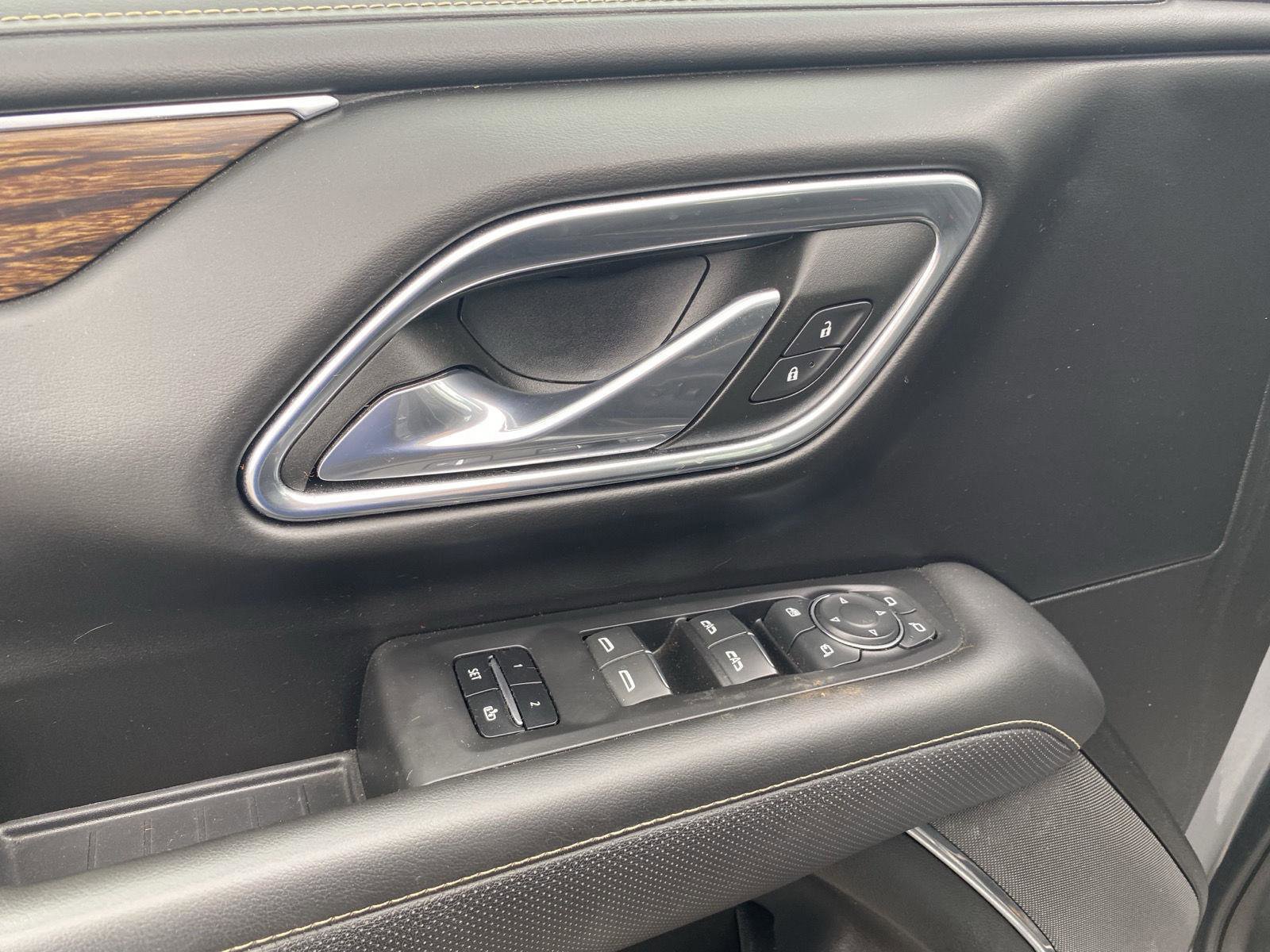 Used 2023 Chevrolet Tahoe Premier image 13
