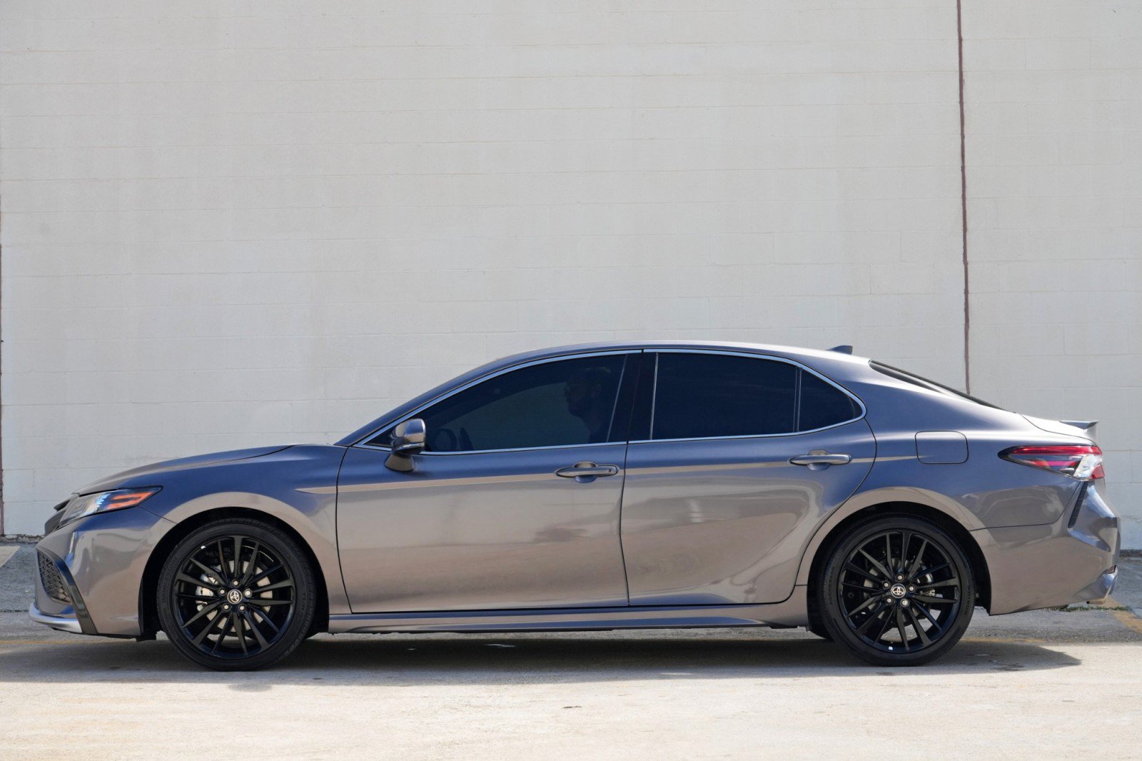Used 2024 Toyota Camry XSE w/ Cold Weather Package FWD image 8