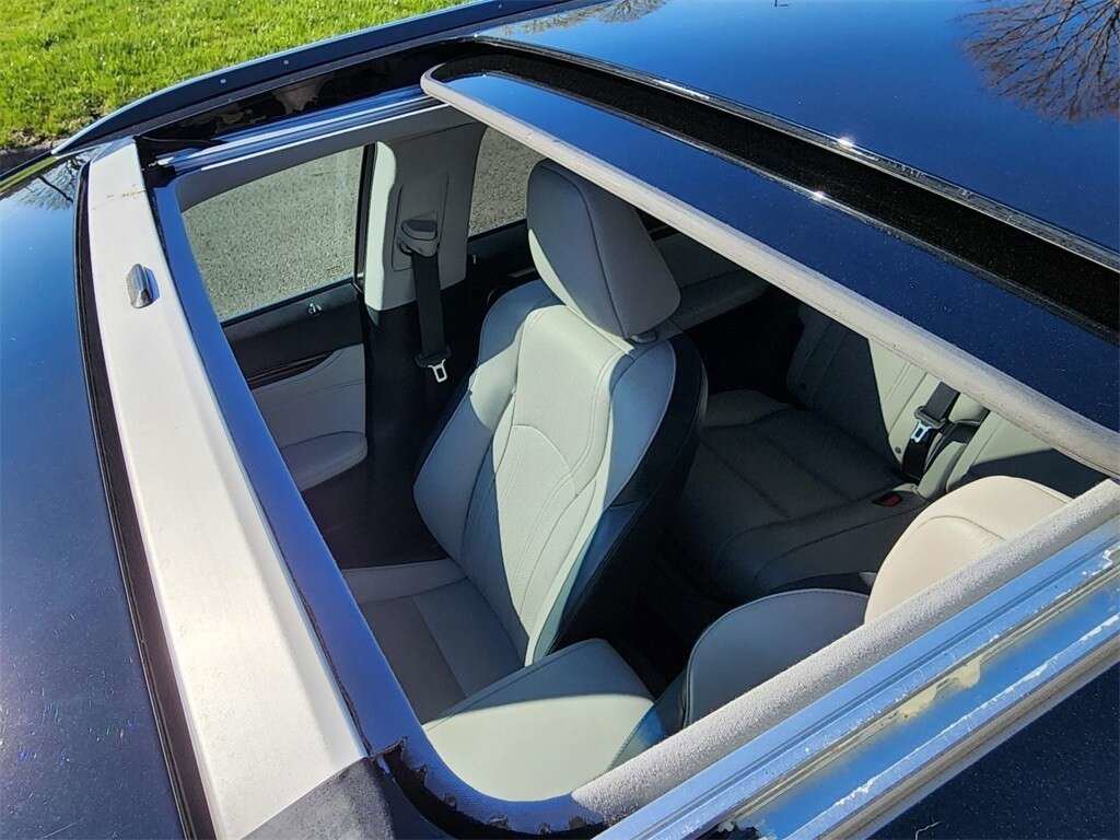 Used 2016 Lexus RX 450h AWD w/ Accessory Package image 2