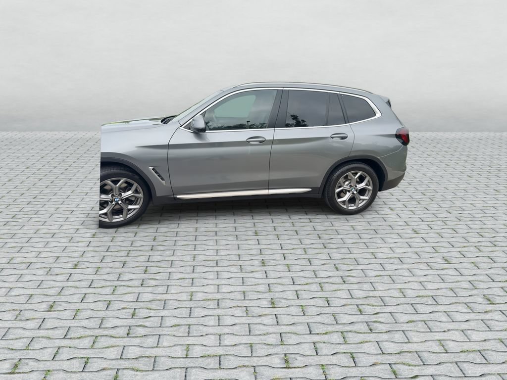 Used 2024 BMW X3 xDrive30i w/ Premium Package AWD/4WD image 4