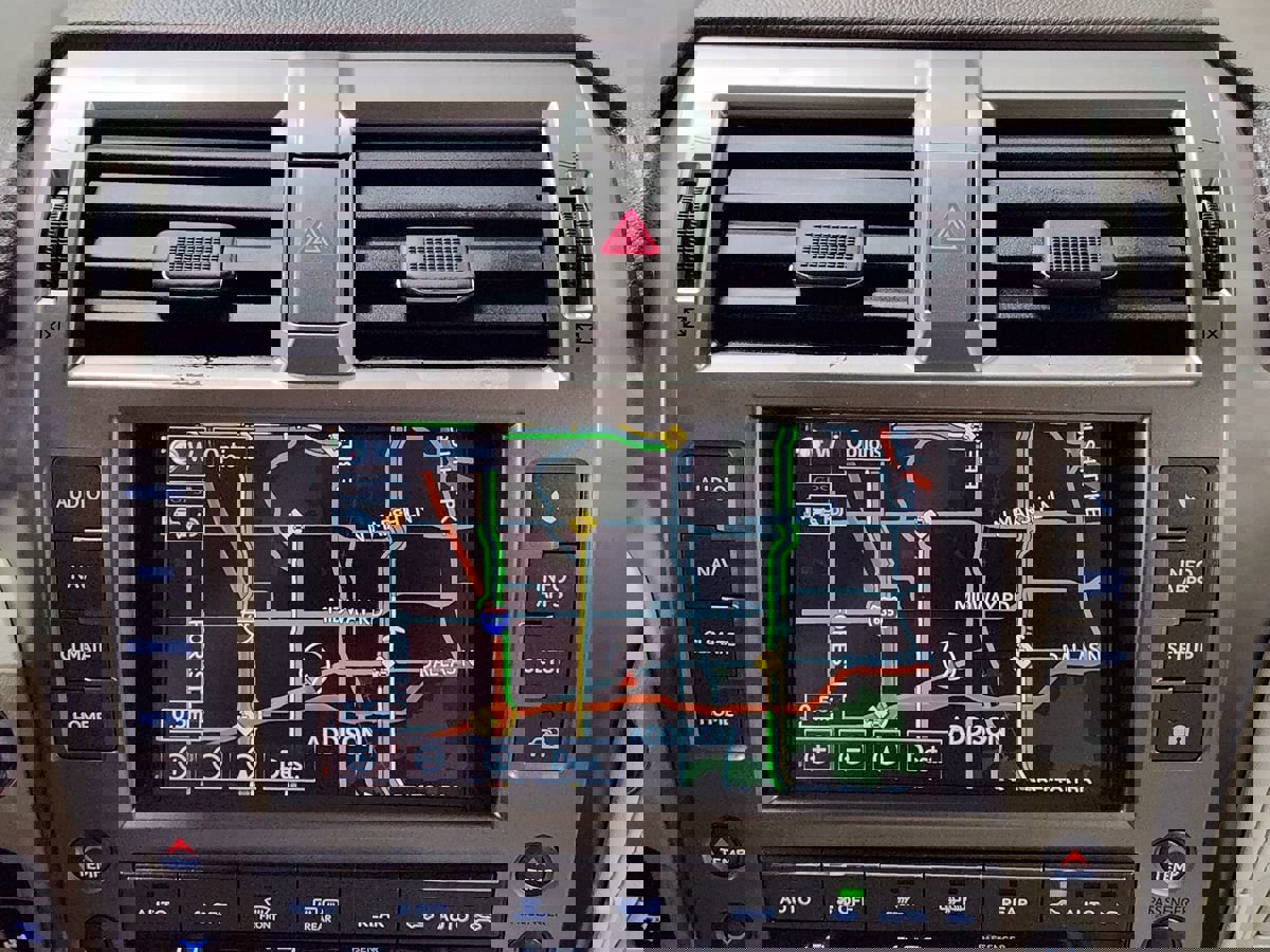 Used 2015 Lexus GX 460 w/ Premium Package image 34