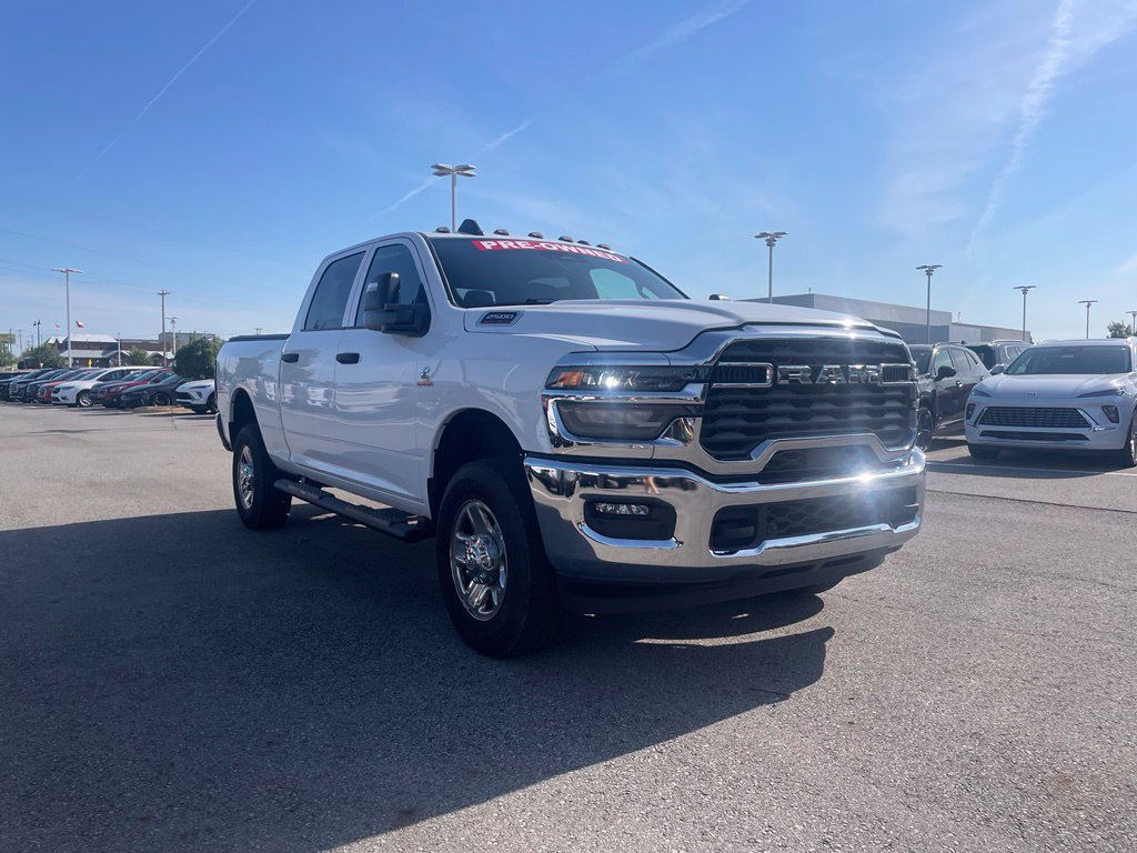 Used 2025 RAM 2500 Tradesman AWD/4WD image 4