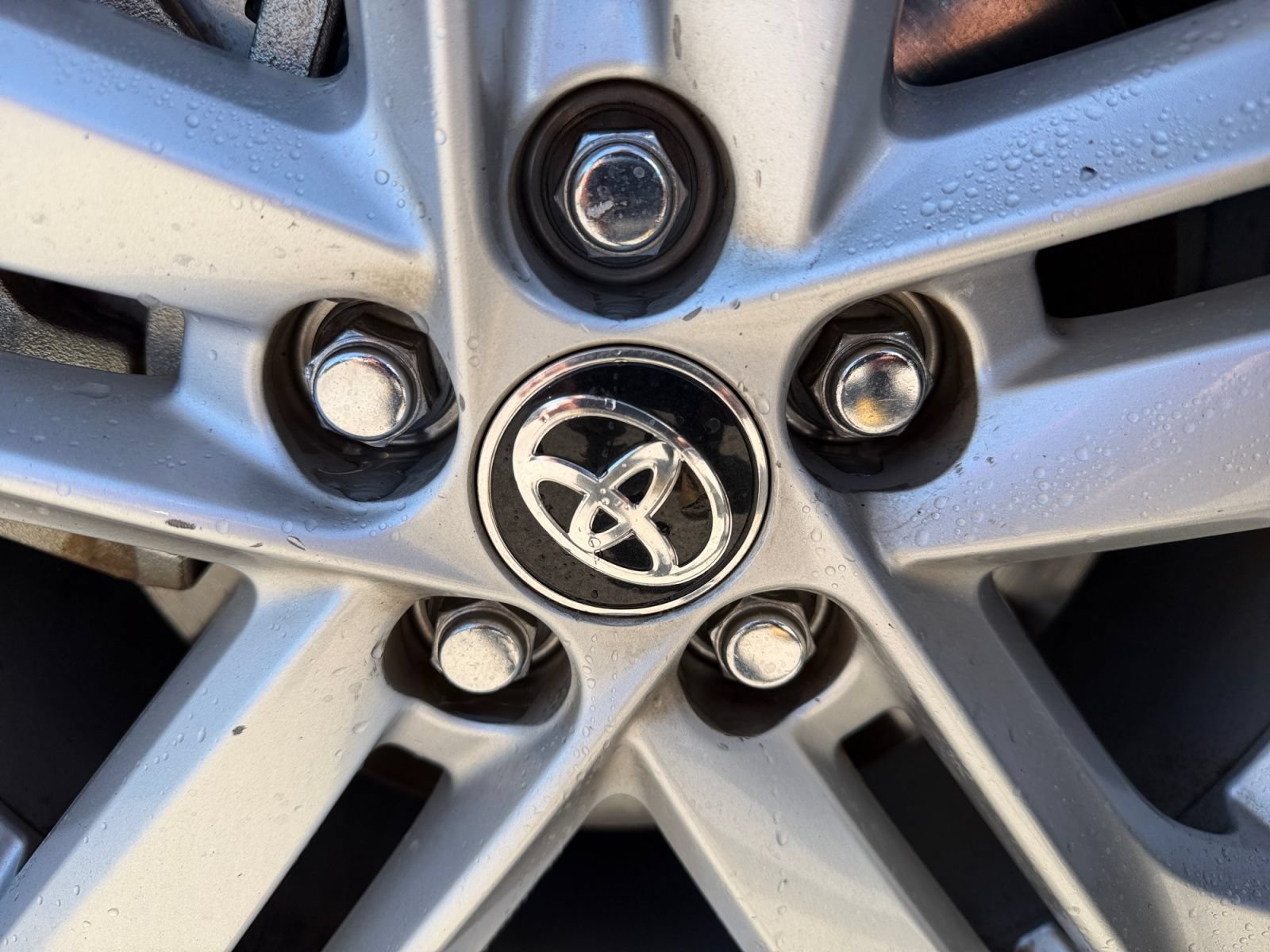 Used 2019 Toyota Corolla SE w/ SE Option Package FWD image 30