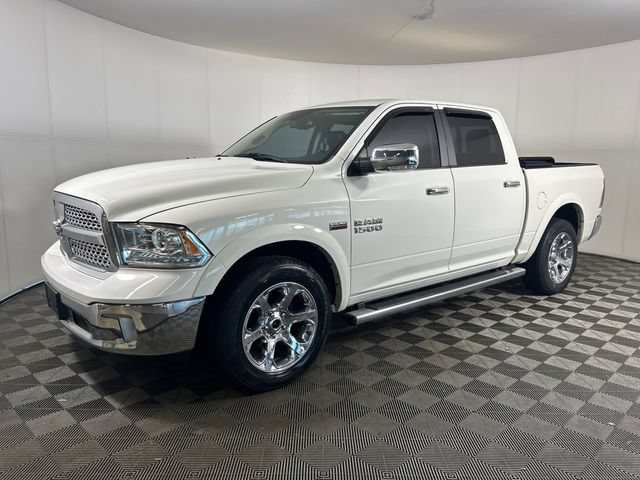Used 2017 RAM 1500 Laramie w/ Convenience Group AWD/4WD image 6