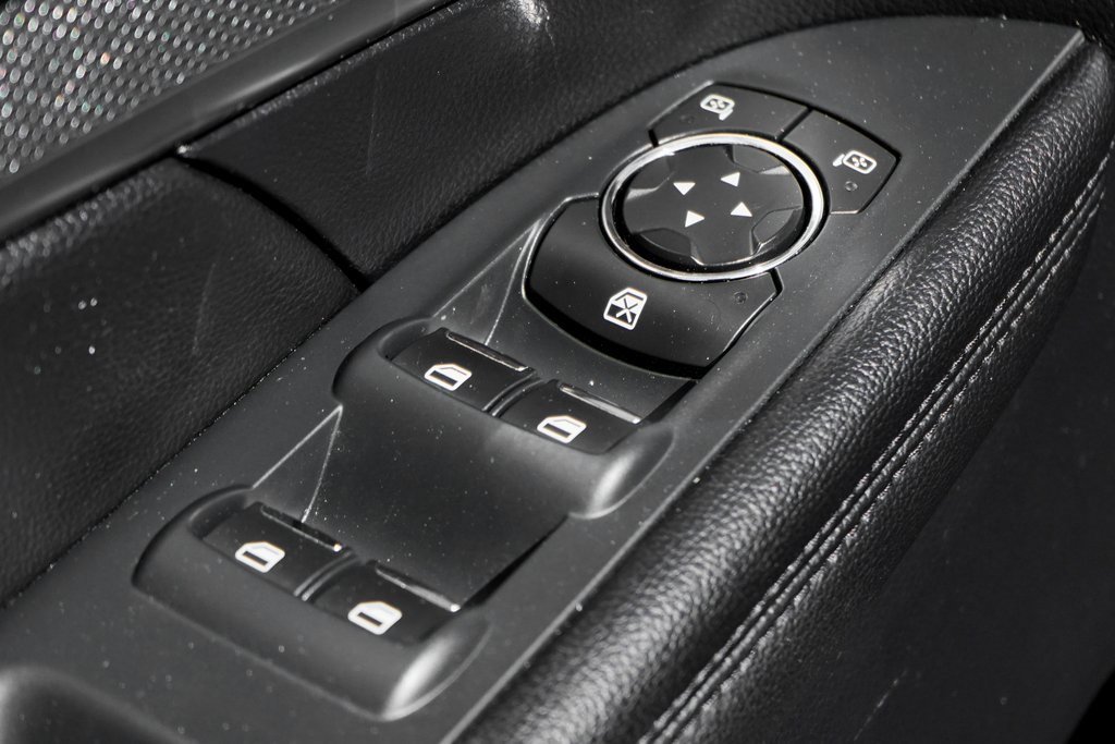 Used 2019 Ford Explorer XLT w/ Equipment Group 201A image 15