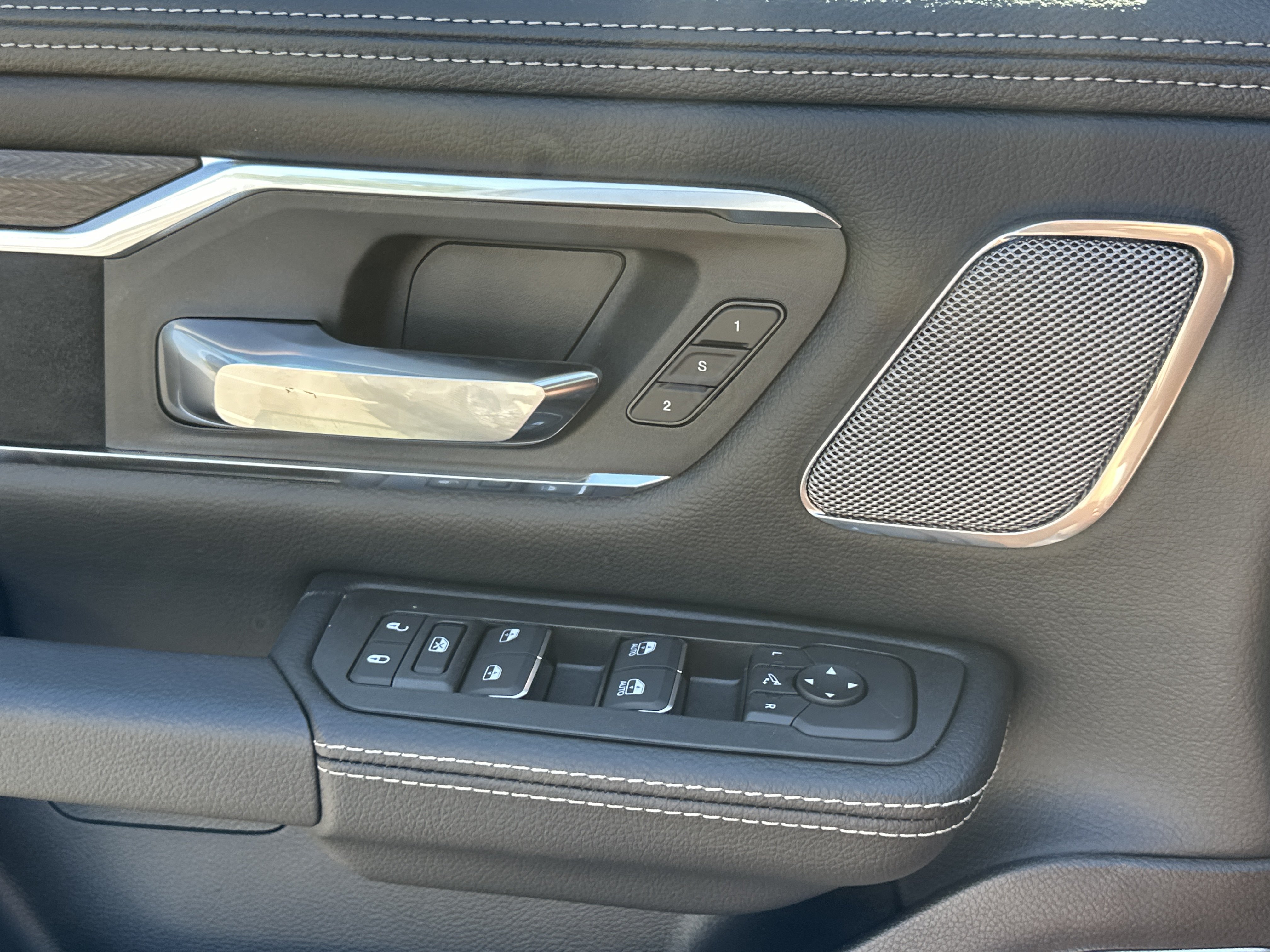 New 2026 RAM 1500 Laramie w/ Night Edition AWD/4WD image 14
