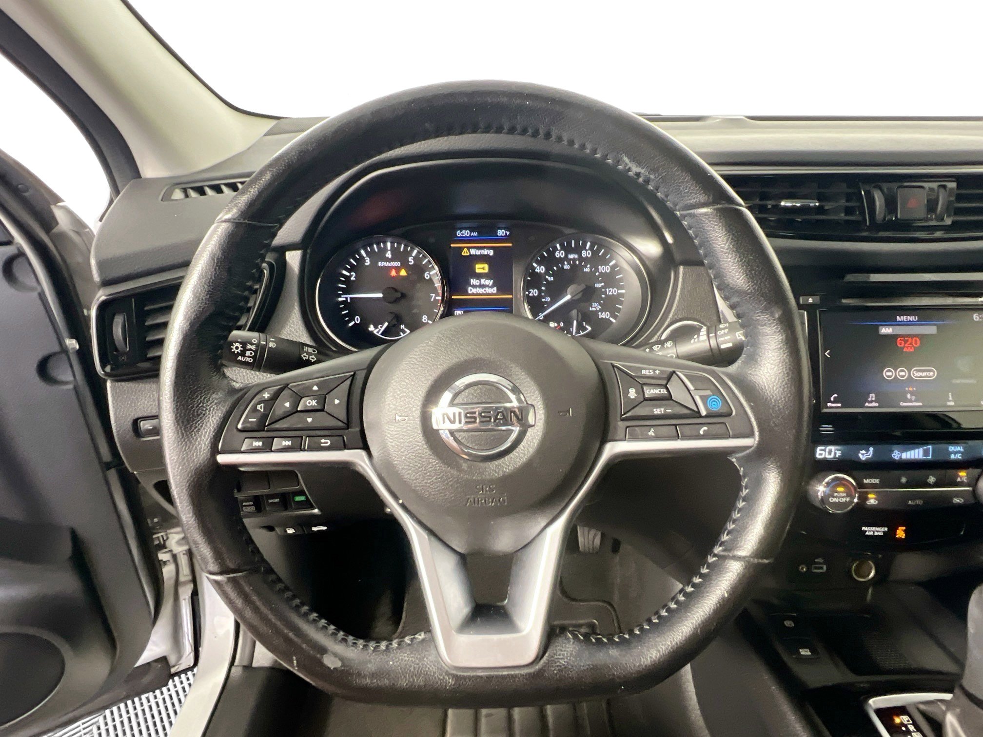 Used 2022 Nissan Rogue Sport SV w/ Technology Package image 17