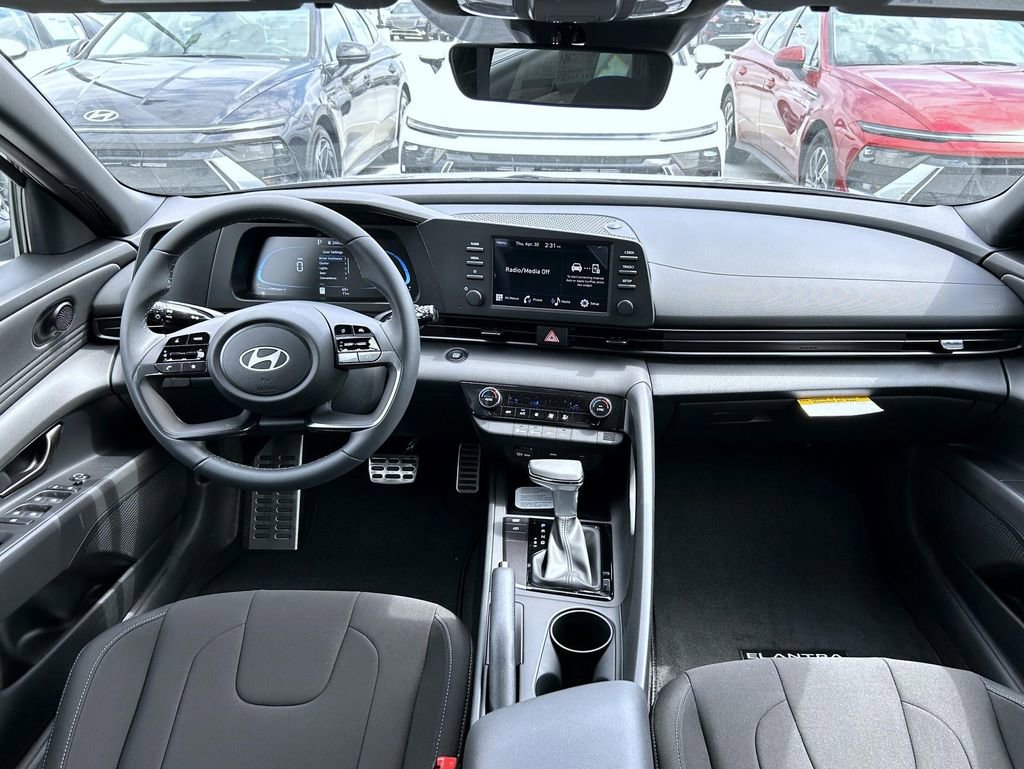 New 2026 Hyundai Elantra Sport FWD image 12