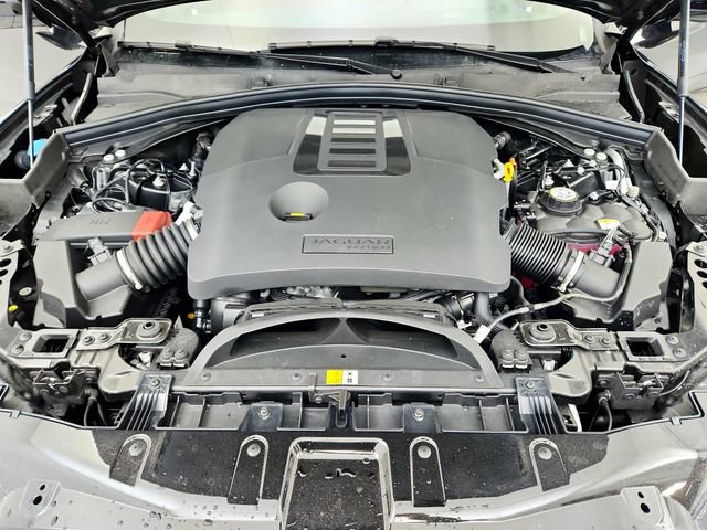Certified 2025 Jaguar F-PACE R-Dynamic S AWD/4WD image 36