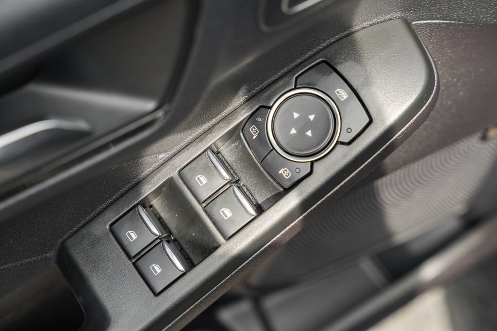 Used 2022 Ford Escape SEL w/ SEL Stealth AWD Package image 42