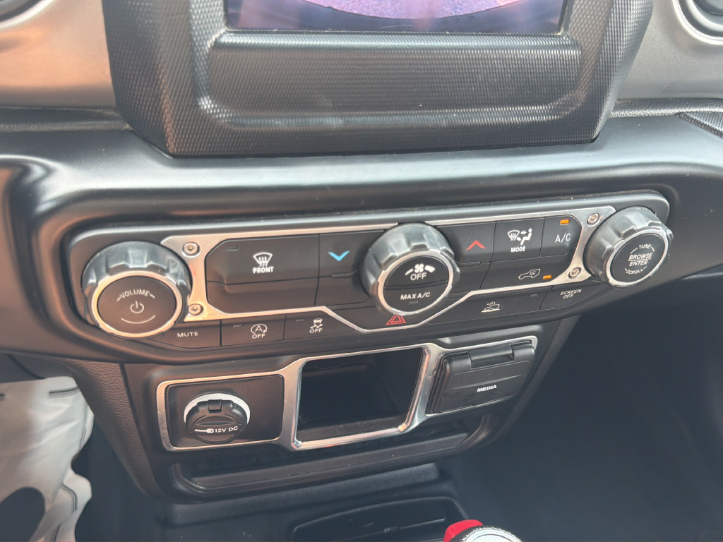 Used 2023 Jeep Wrangler Sport AWD/4WD image 21