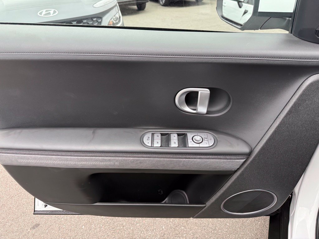 Certified 2023 Hyundai Ioniq 5 SEL AWD/4WD image 35
