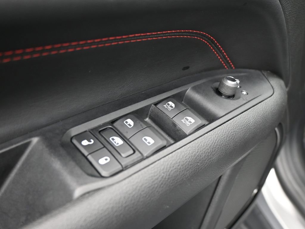 Used 2022 Jeep Compass Trailhawk w/ Trailhawk Elite Group image 28