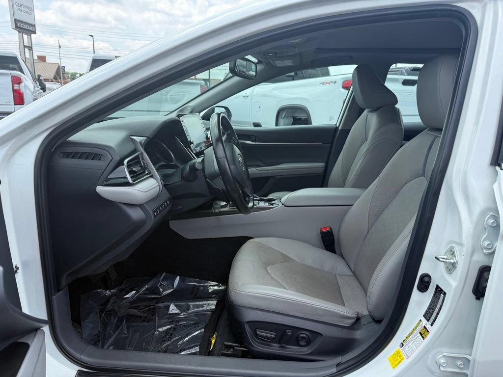 Used 2024 Toyota Camry XSE w/ Navigation Package FWD image 18
