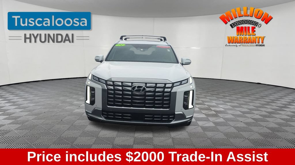 Used 2024 Hyundai Palisade Calligraphy FWD image 2