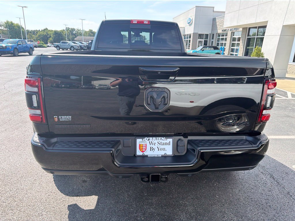 Used 2022 RAM 3500 Big Horn w/ Level C Equiment Group AWD/4WD image 4