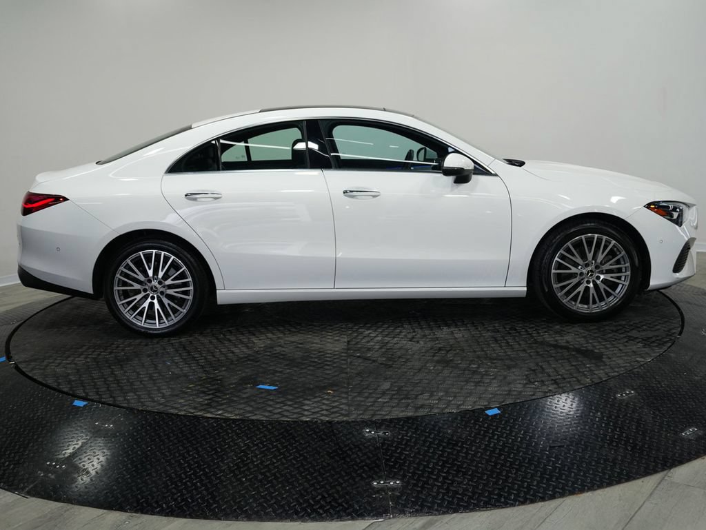 Used 2025 Mercedes-Benz CLA 250 4MATIC image 5