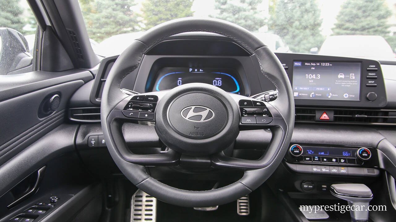 Used 2026 Hyundai Elantra Sport FWD image 34