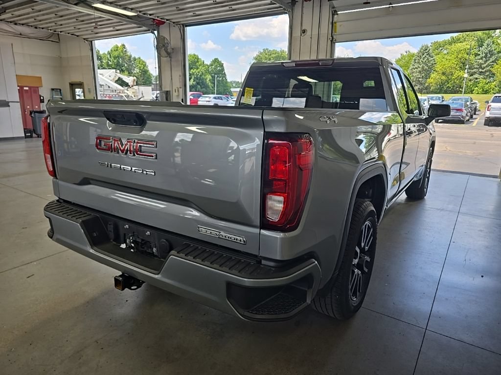 Used 2023 GMC Sierra 1500 Elevation AWD/4WD image 4