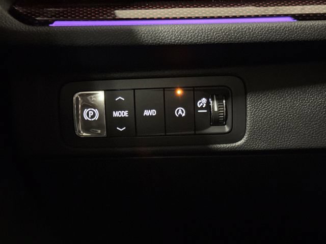 Used 2026 Chevrolet Traverse RS w/ LPO, Floor Liner Package AWD/4WD image 19