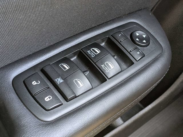 Used 2016 Chrysler 200 Limited w/ Anniversary Edition FWD image 23