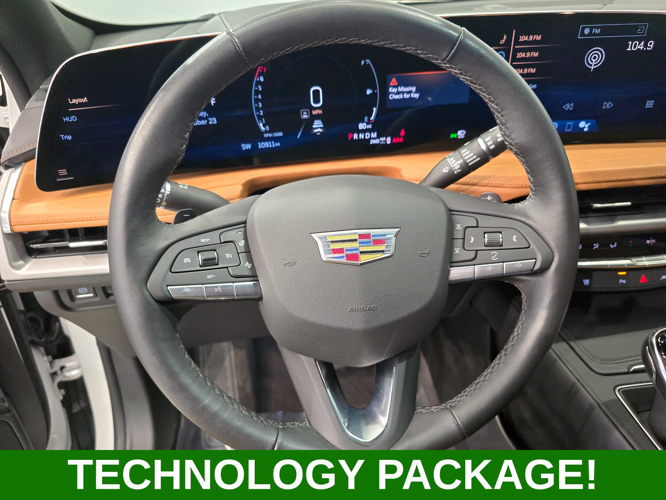 Used 2025 Cadillac XT4 Premium Luxury w/ Technology Package AWD/4WD image 15