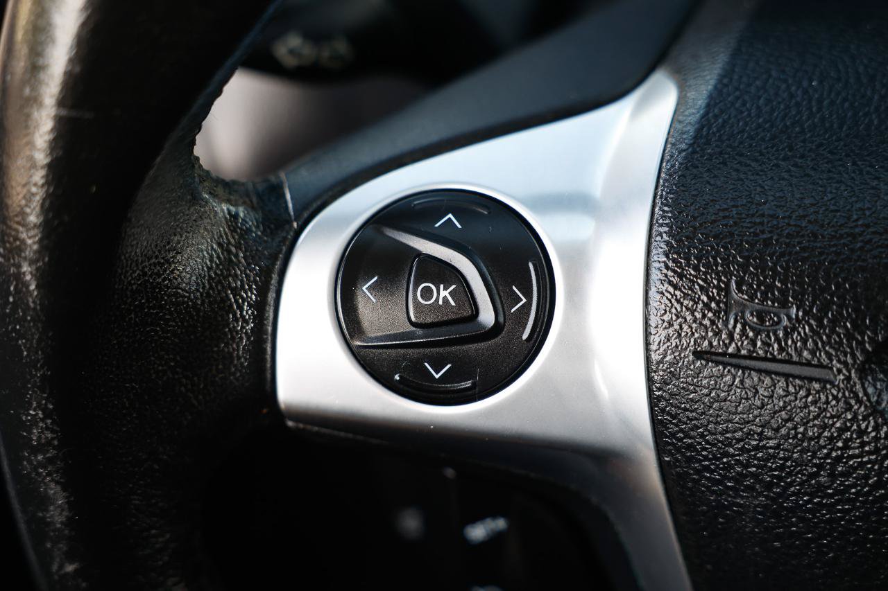 Used 2013 Ford Focus SE FWD image 25