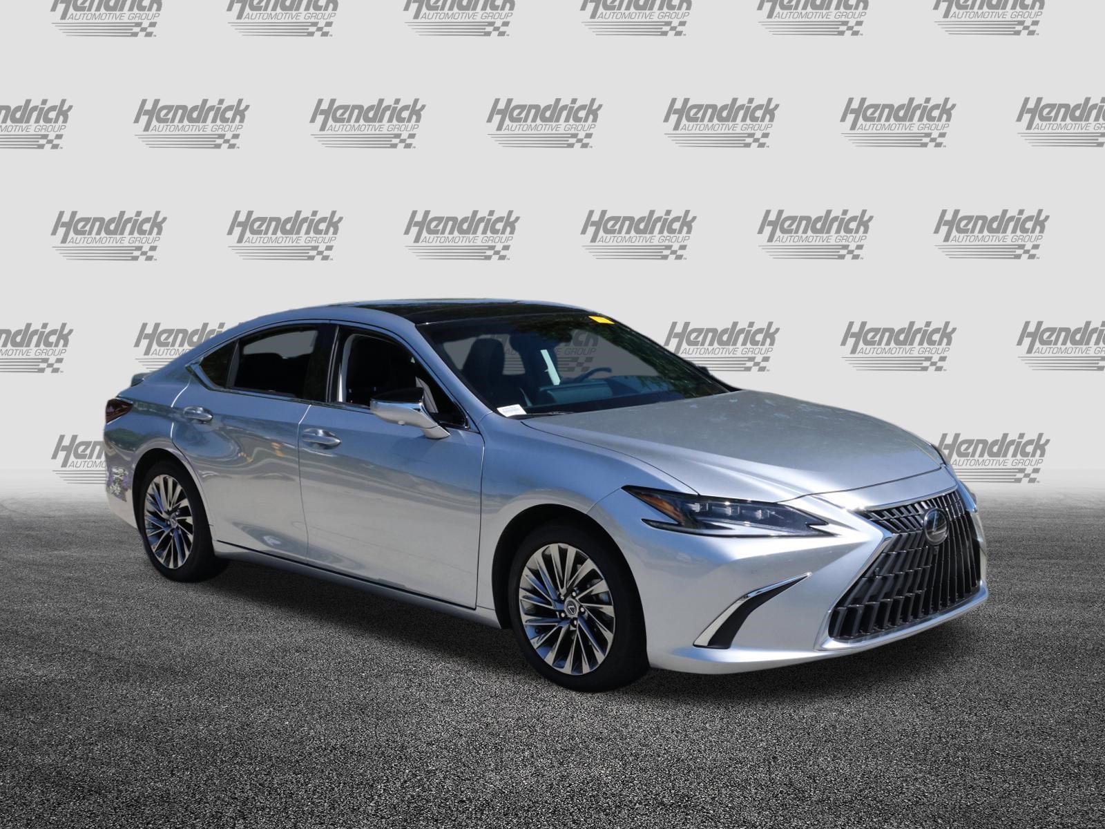 Used 2024 Lexus ES 350 Ultra Luxury w/ Accessory Package (Z2) image 2