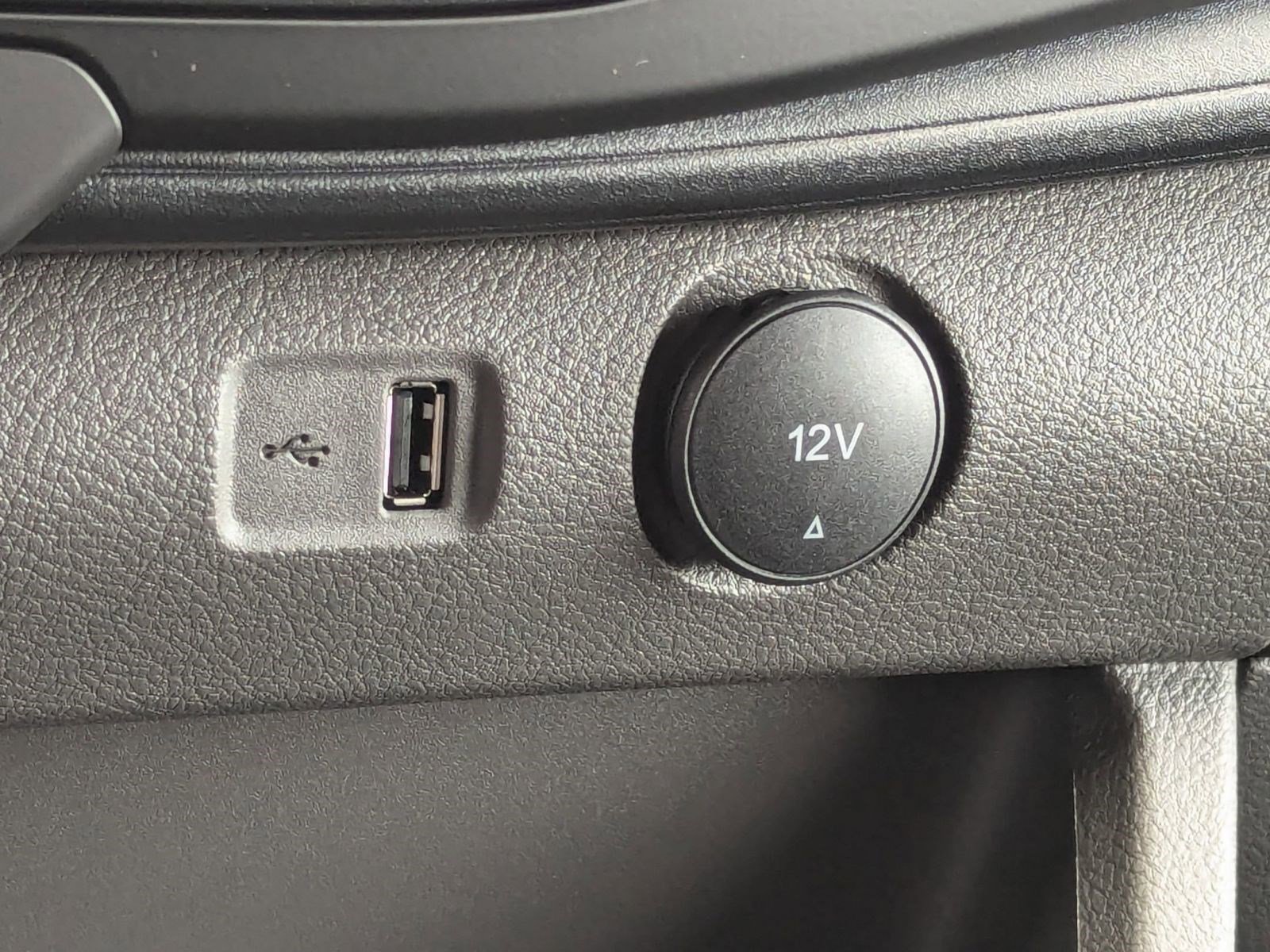 New 2026 Ford Transit 250 148 Medium Roof Extended AWD image 29