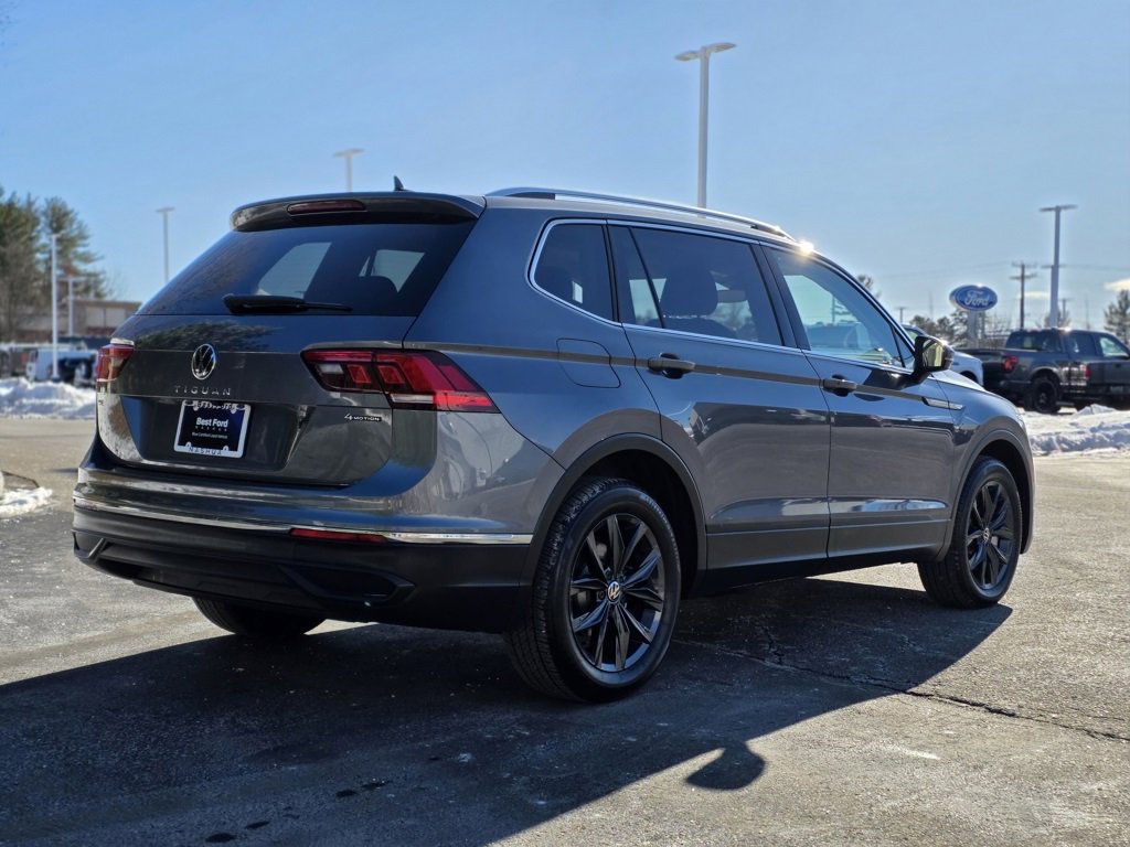 Used 2024 Volkswagen Tiguan SE image 12