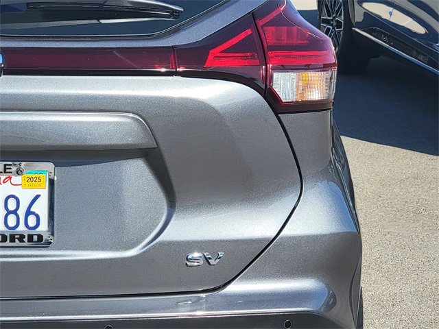 Used 2021 Nissan Kicks SV image 7