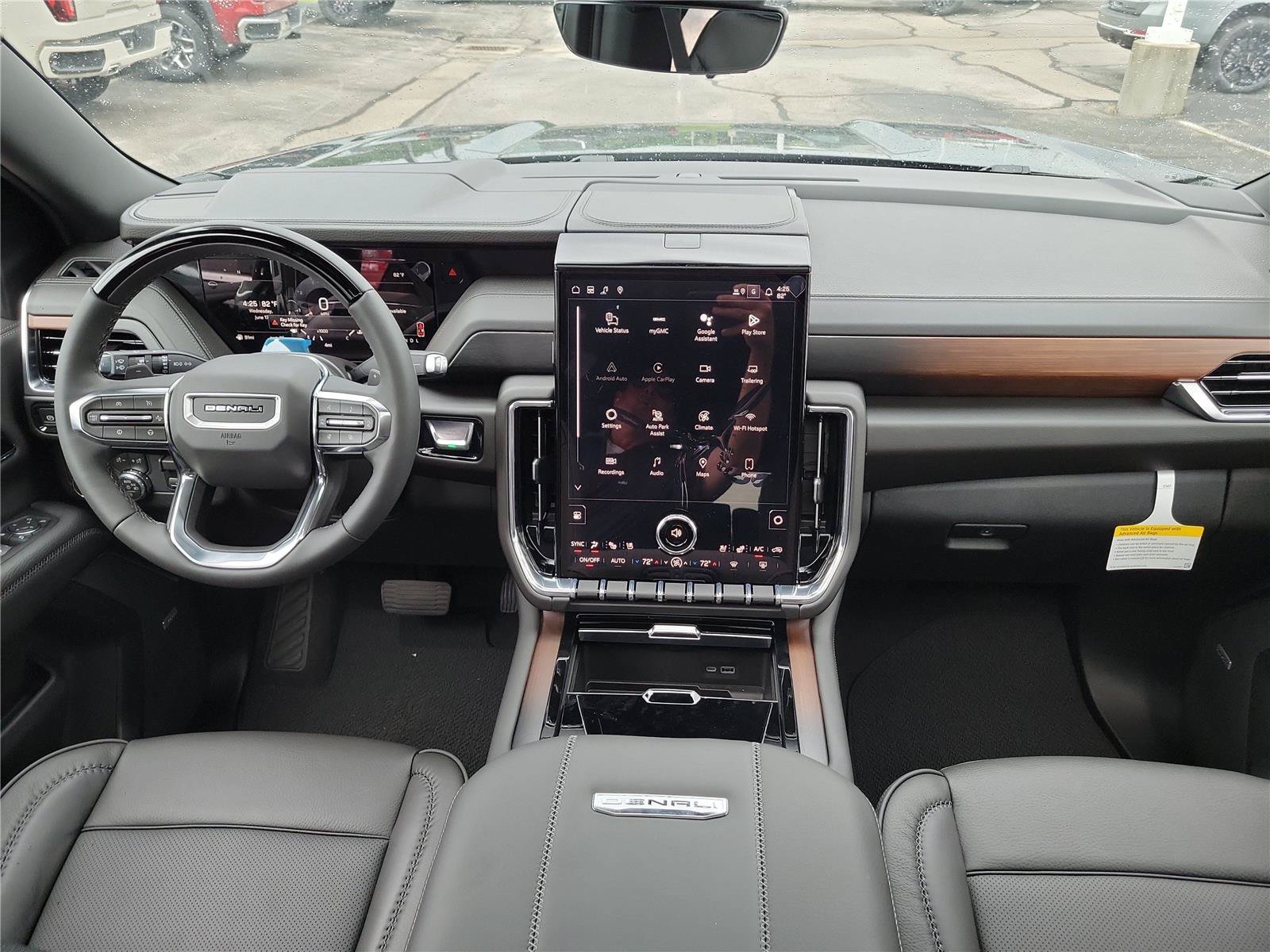 New 2026 GMC Yukon Denali w/ Advanced Technology Package AWD/4WD image 6