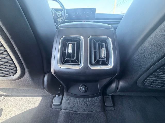 Used 2024 Kia Sorento S image 30