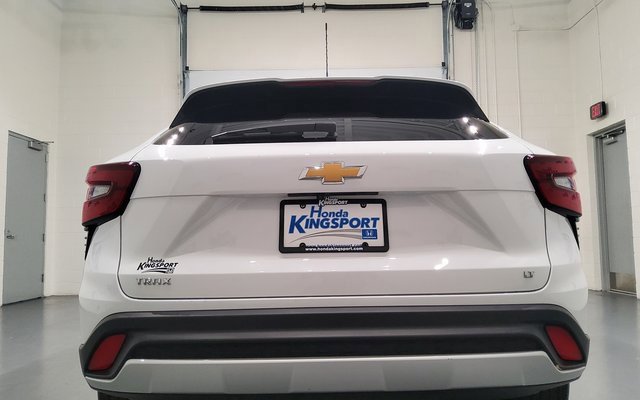 Used 2024 Chevrolet Trax LT image 6