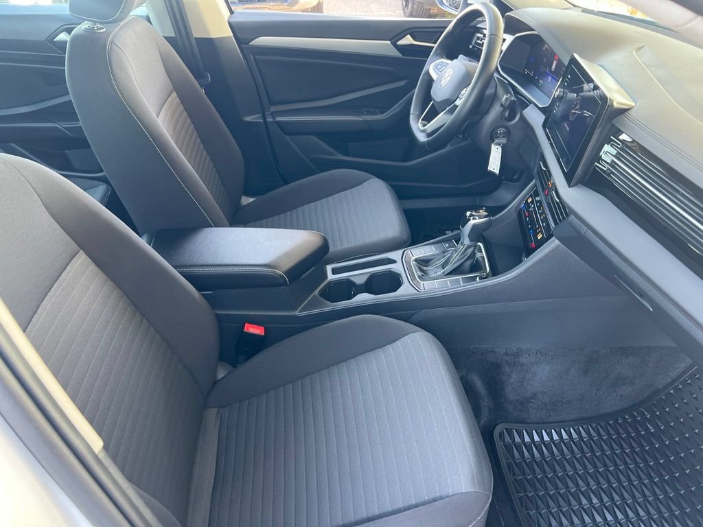 Used 2025 Volkswagen Jetta S FWD image 18
