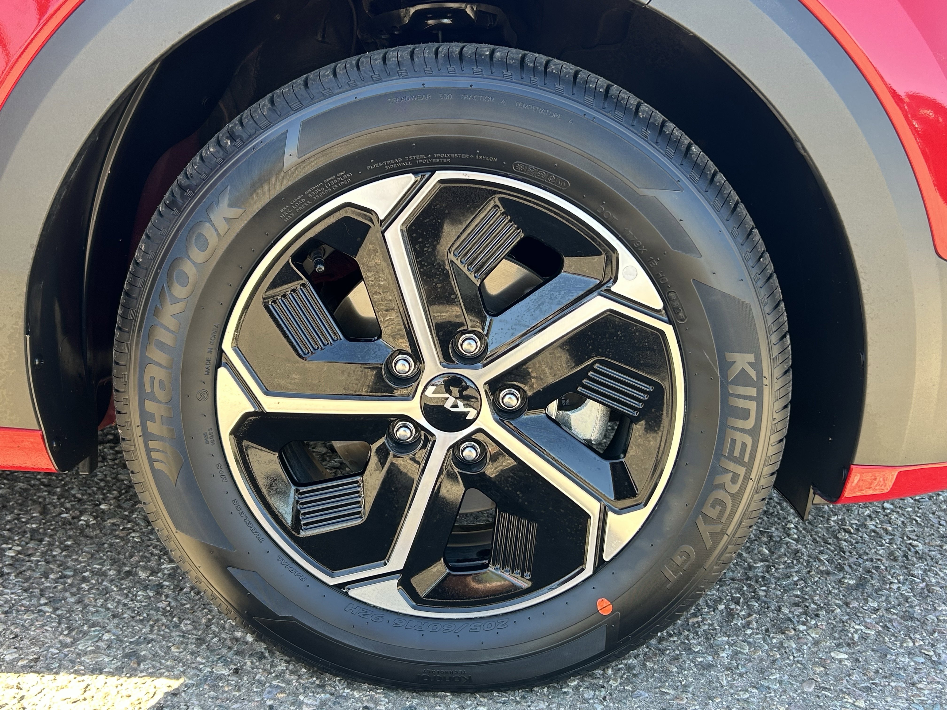 Used 2025 Kia Niro EX image 8