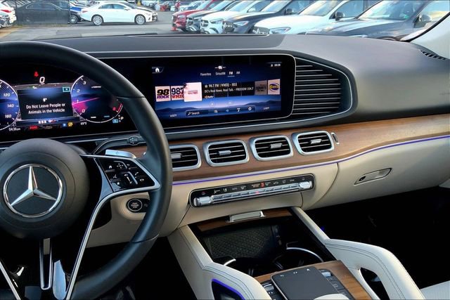 Used 2025 Mercedes-Benz GLE 350 4MATIC image 5